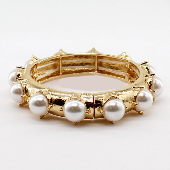 Hammered Gold Pearl Bracelet