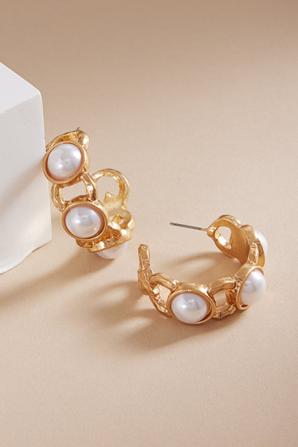 Gold Hoop Earring with Pearl