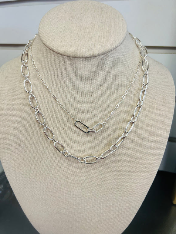 SilverTextured Chain with Rhinestones Necklace
