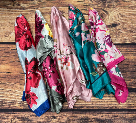 Colorful Floral Wildrag