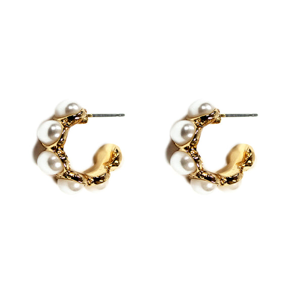 Gold Hoop with Pearl Earring