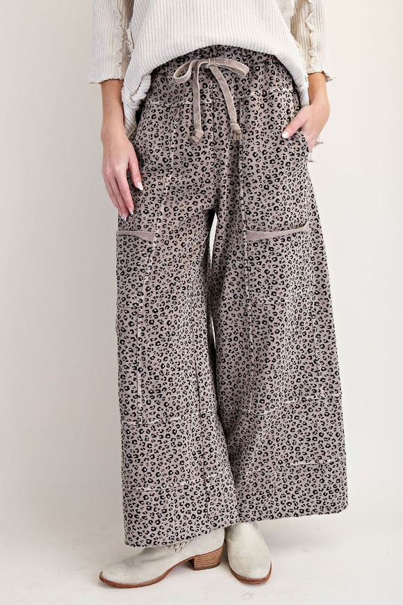 Chelsea Loungin' Leopard Pants Curvy