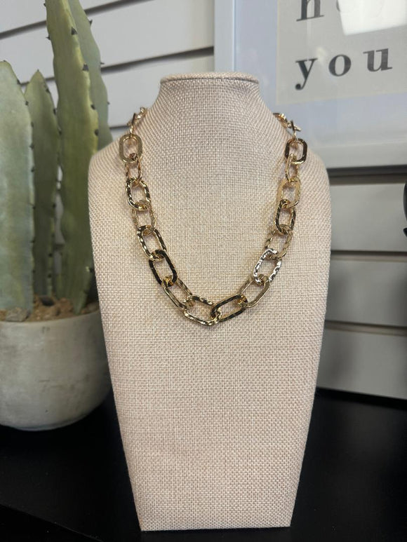 Chunky Gold Hammered Paperclip Necklace