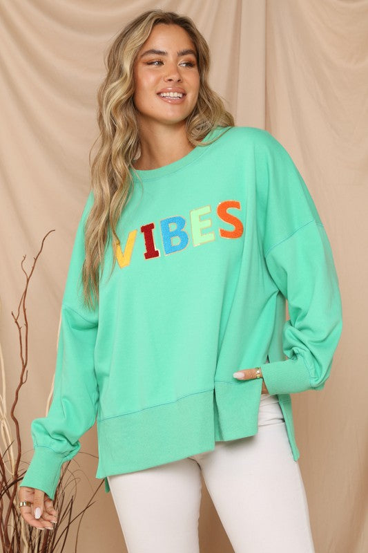 VIBES Oversized Sweatshirt