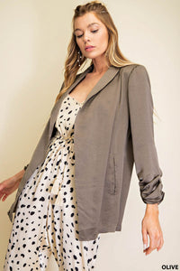 Maleri Soft Cinch Sleeves Blazer-Olive